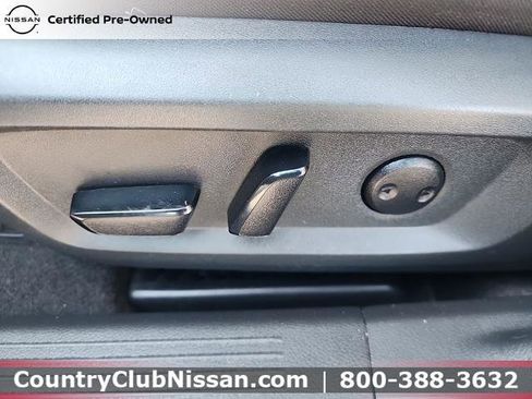 Certified 2022 Nissan Rogue SV AWD/4WD image 12