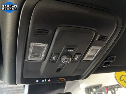 Used 2025 GMC Yukon Denali image 26