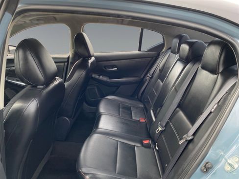 Used 2024 Nissan Sentra SR w/ SR Premium Package FWD image 13