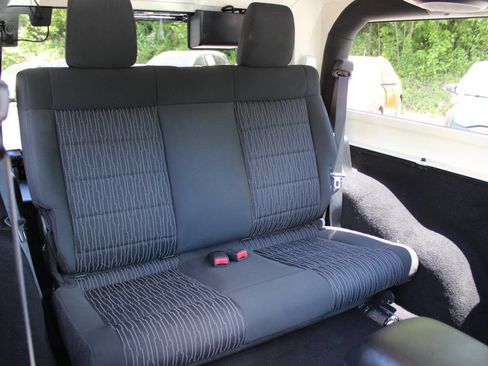 Used 2011 Jeep Wrangler Rubicon w/ Dual Top Group AWD/4WD image 24