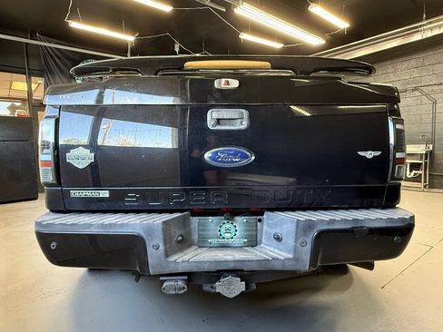 Used 2010 Ford F450 Harley-Davidson AWD/4WD image 14