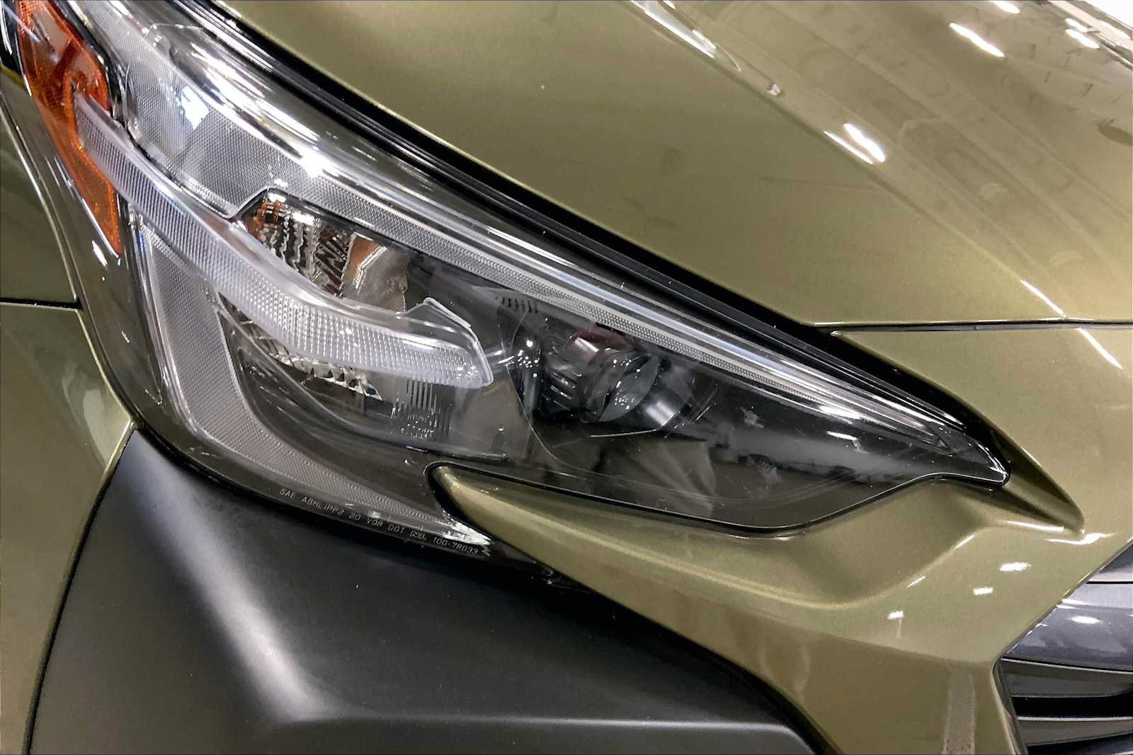 Used 2024 Subaru Outback Premium AWD/4WD image 26