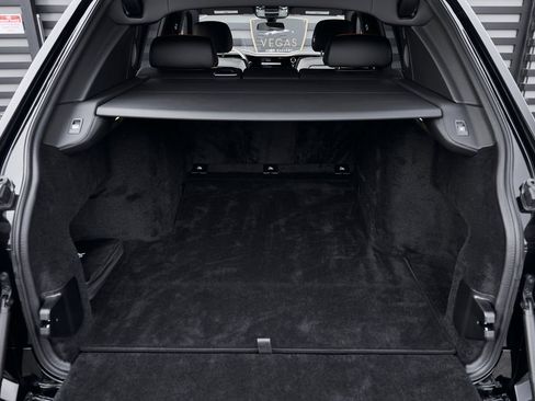 Used 2026 Rolls-Royce Cullinan AWD/4WD image 19