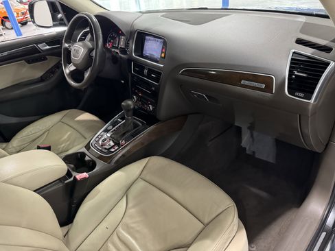 Used 2015 Audi Q5 2.0T Premium Plus w/ Technology Package image 41