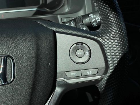 Certified 2025 Honda Passport EX-L image 14