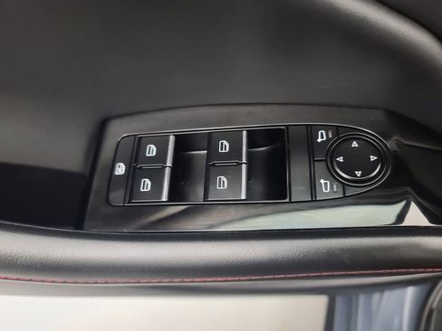 Used 2024 MAZDA MAZDA3 s image 22