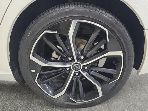 Used 2024 Nissan Altima 2.5 SR FWD image 30