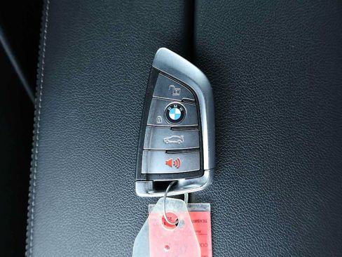 Used 2023 BMW 530e xDrive AWD/4WD image 20