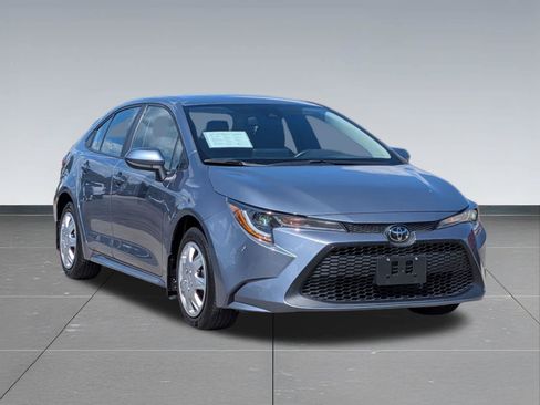 Used 2022 Toyota Corolla LE FWD image 7