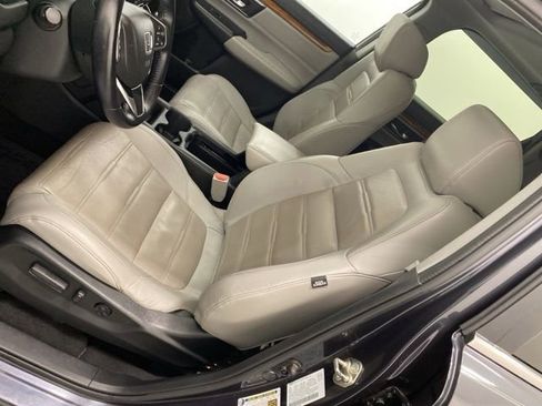 Used 2017 Honda CR-V Touring image 12