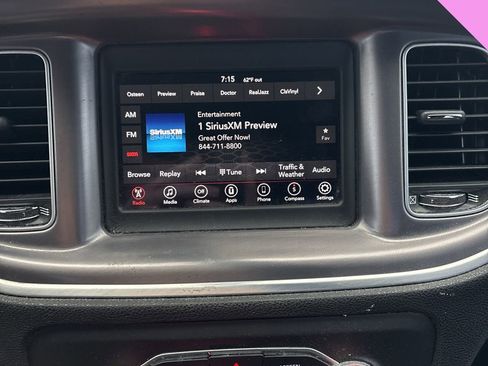 Used 2021 Dodge Charger SXT image 11