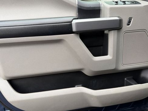 Used 2020 Ford F150 XLT image 14