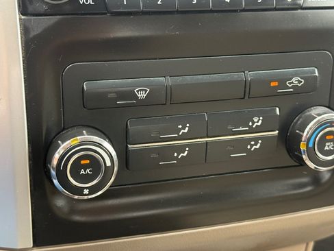 Used 2016 Nissan Frontier SV RWD image 27