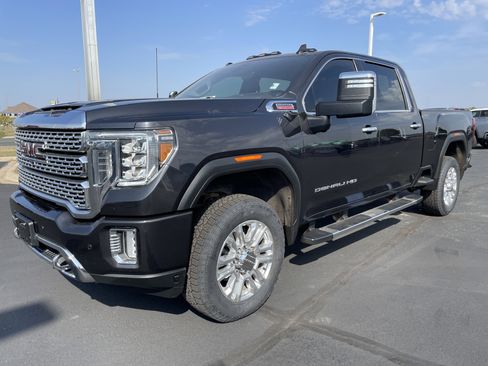 Used 2021 GMC Sierra 2500 Denali w/ Denali Ultimate Package image 1