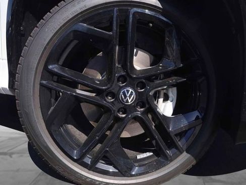 New 2026 Volkswagen Tiguan SE R-Line AWD/4WD image 3