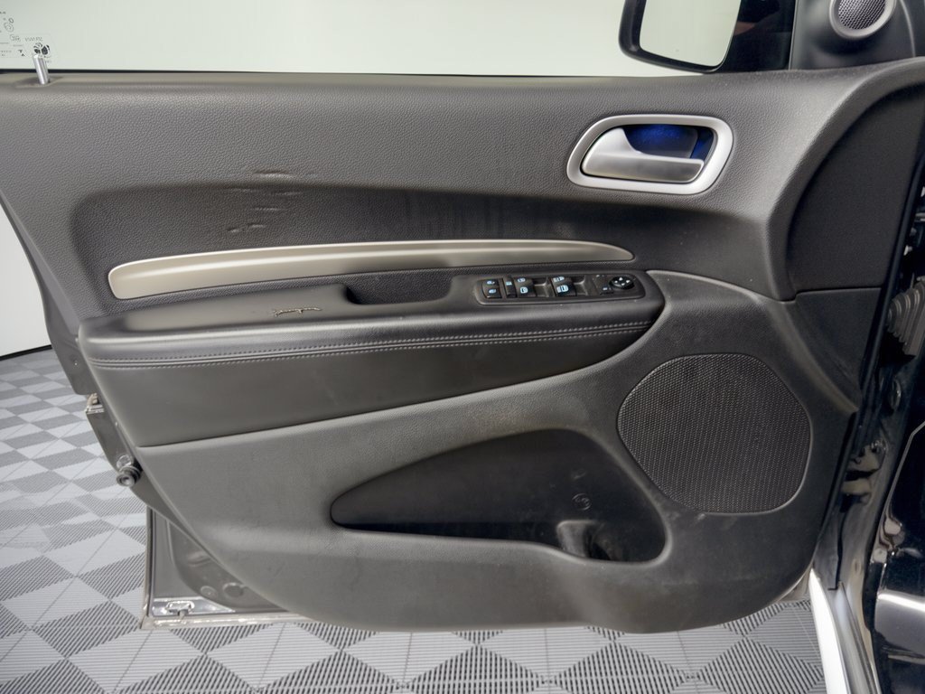 Used 2020 Dodge Durango SXT w/ 3rd Row Seating Group RWD image 14