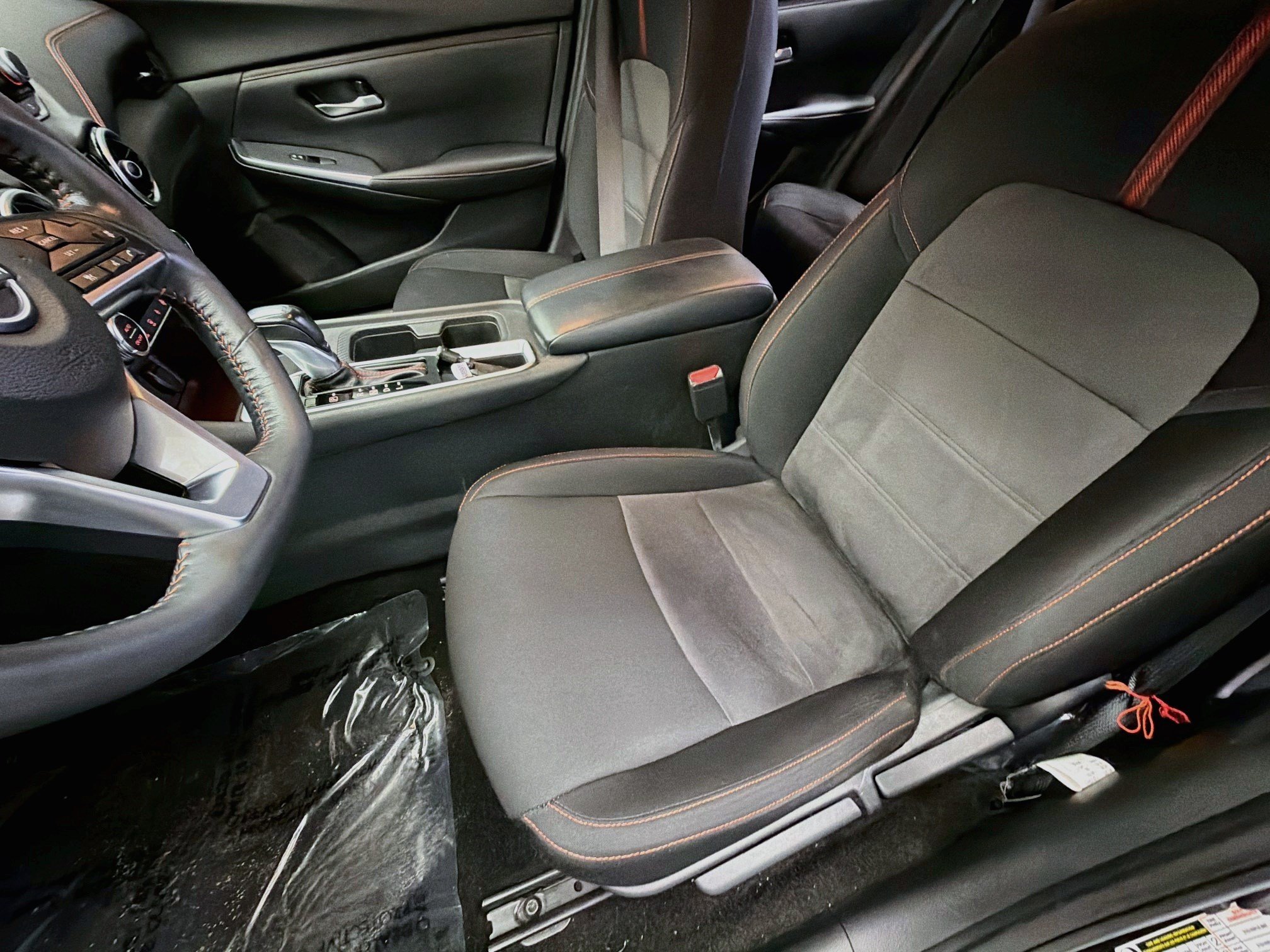 Used 2024 Nissan Sentra SR FWD image 11
