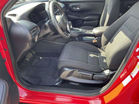 Used 2024 Honda HR-V Sport image 16