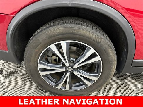 Used 2017 Nissan Rogue SL image 19