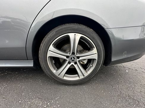 Used 2019 Mercedes-Benz E 300 image 26