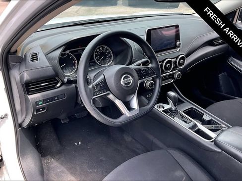 Used 2023 Nissan Sentra SV FWD image 5