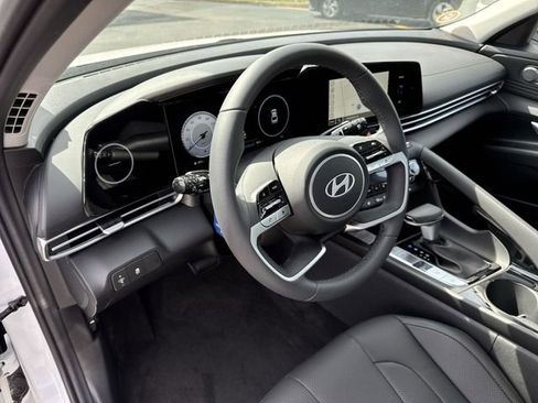 New 2026 Hyundai Elantra SE w/ Cargo Package FWD image 12