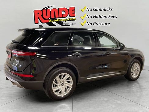 Used 2024 Lincoln Corsair AWD w/ Towing Package image 6