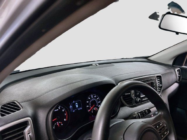 Used 2019 Kia Sportage LX FWD image 9