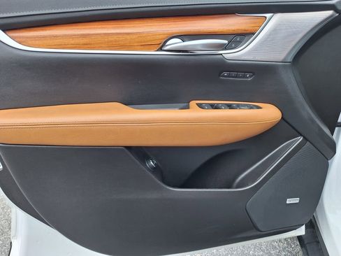 Certified 2023 Cadillac XT5 Premium Luxury w/ Technology Package image 32