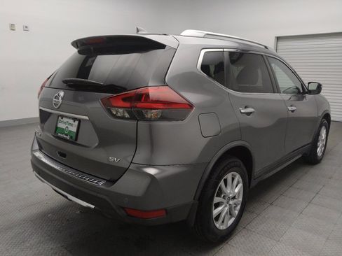 Used 2020 Nissan Rogue SV FWD image 9