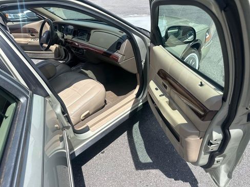 Used 2004 Mercury Grand Marquis GS RWD image 34