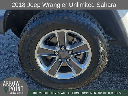 Used 2018 Jeep Wrangler Unlimited Sahara w/ Safety Group image 16