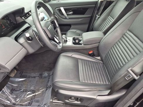 Used 2025 Land Rover Discovery Sport S AWD/4WD image 9