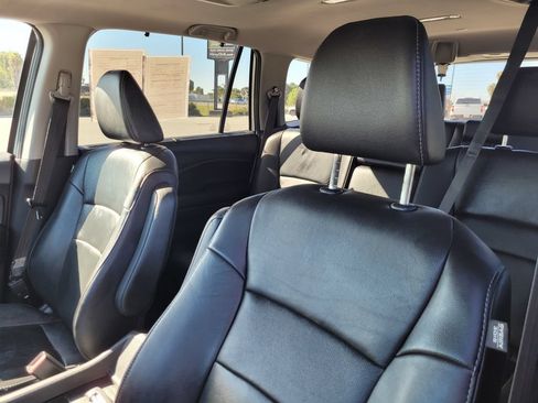 Used 2018 Honda Pilot Touring image 17