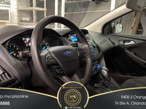 Used 2016 Ford Focus SE FWD image 5