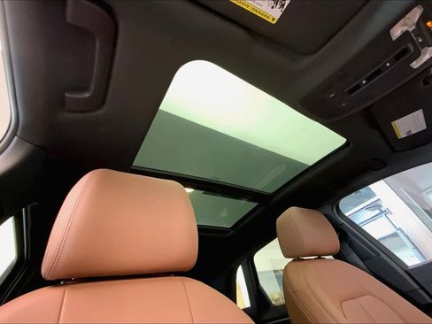 Used 2021 Audi Q3 2.0T Premium w/ Convenience Package image 14