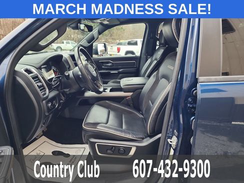 Used 2024 RAM 1500 Laramie image 11