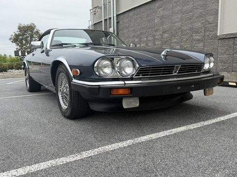 Used 1989 Jaguar XJS V12 Convertible RWD image 2