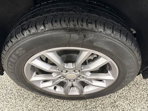 Used 2024 GMC Terrain SLT image 24