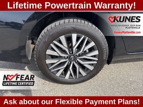 Used 2024 Nissan Altima 2.5 SV AWD/4WD image 12