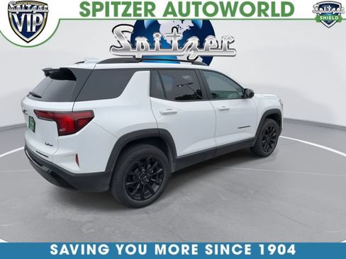 Used 2026 GMC Terrain Elevation w/ Elevation Premium Package FWD image 9