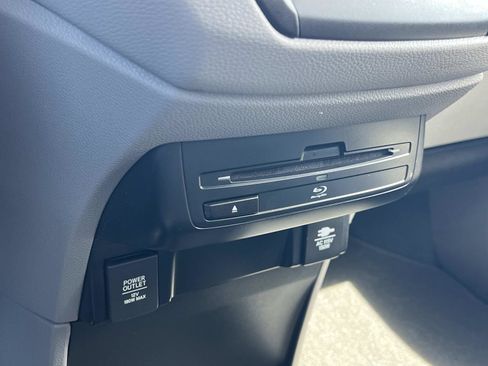 Certified 2019 Honda Odyssey Touring image 17