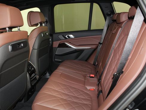 New 2026 BMW X5 xDrive40i w/ Climate Comfort Package image 21