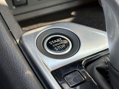 Used 2025 Nissan Sentra SV FWD image 33