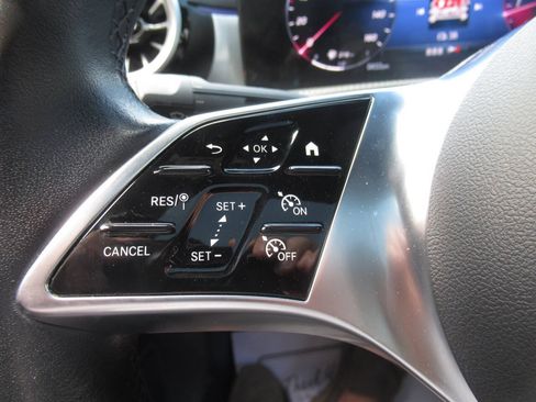 Used 2025 Mercedes-Benz CLA 250 4MATIC image 30