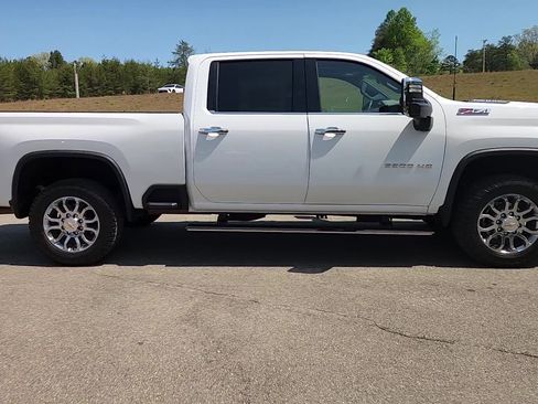Used 2024 Chevrolet Silverado 3500 LTZ w/ LTZ Premium Package AWD/4WD image 8
