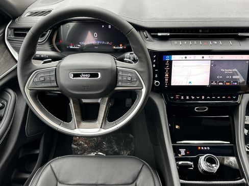 New 2026 Jeep Grand Cherokee Limited AWD/4WD image 13