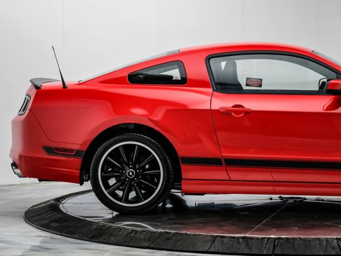Used 2013 Ford Mustang Boss 302 w/ Boss 302 Accessory Pkg RWD image 20