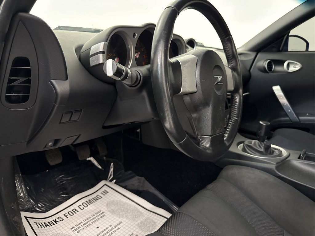 Used 2004 Nissan 350Z Coupe RWD image 28