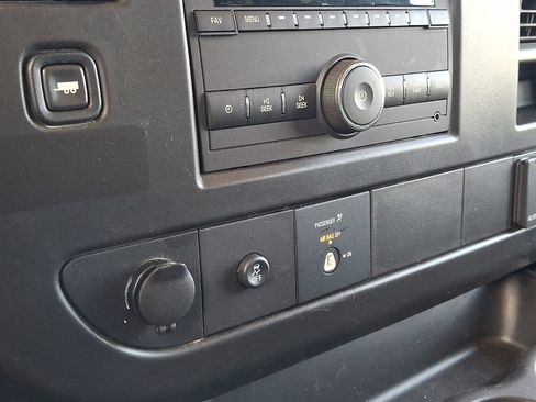 Used 2025 Chevrolet Express 2500 w/ Driver Convenience Package RWD image 14